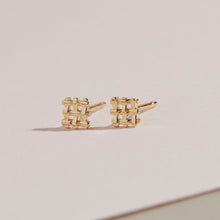 Crosshatch Stud earrings