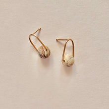Cove stud earrings